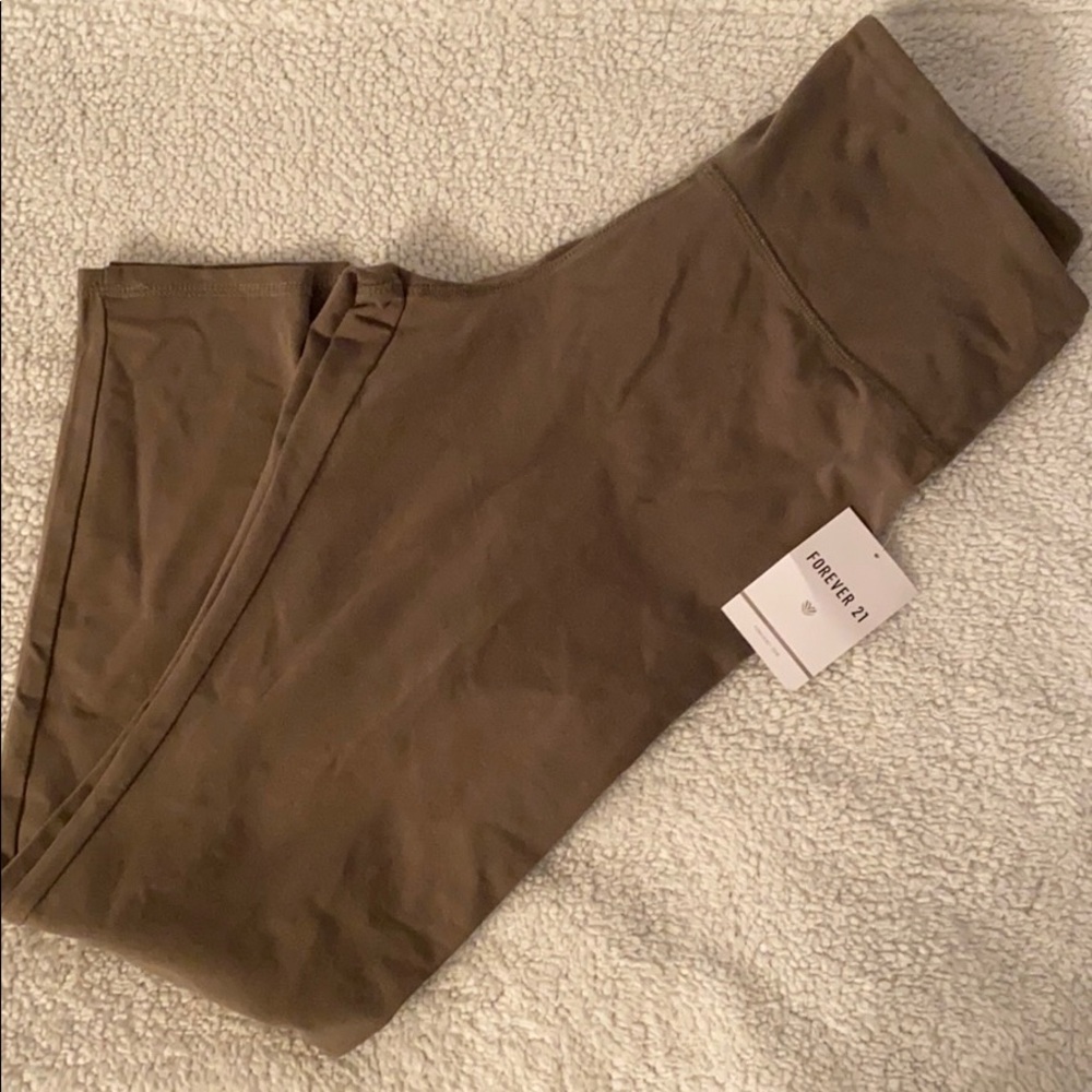 NWT Forever 21 leggings